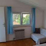 Levak - Apt. 1 *