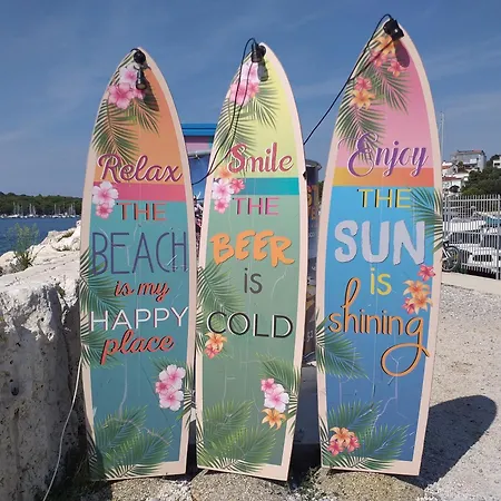 Daire Levak - Apt. 1 Pjescana Uvala