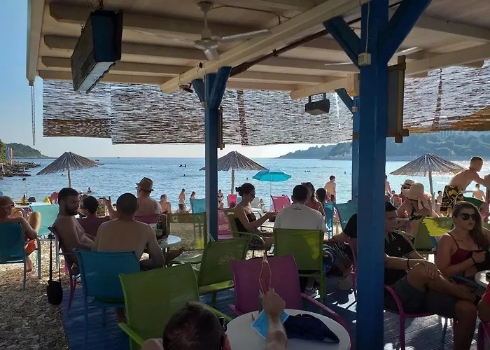 Levak - Apt. 1 * Pjescana Uvala